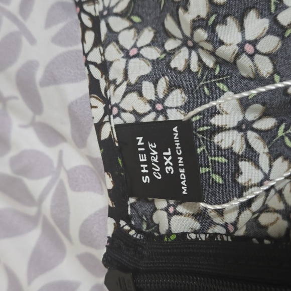 Floral Jumpsuit - Picture 4 of 11